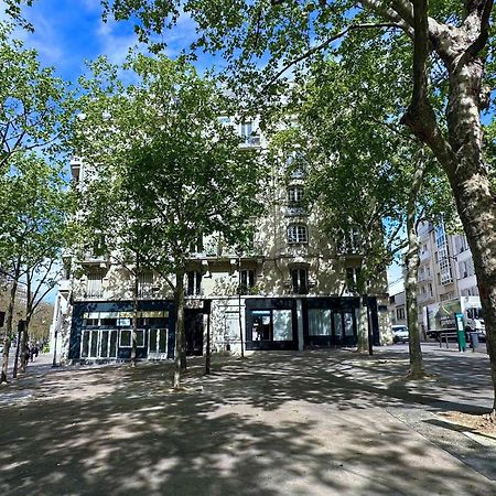 Apartamento Charming Studio In Porte De Versailles París Exterior foto